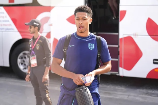 England heroes including Jack Grealish, Harry Maguire and Phil Foden leave Qatar after painful France loss - Bóng Đá