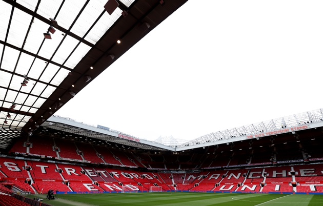 Manchester United’s Carabao Cup tie at home to Burnley will be played in front of a reduced crowd amid planned strikes from NHS workers - Bóng Đá