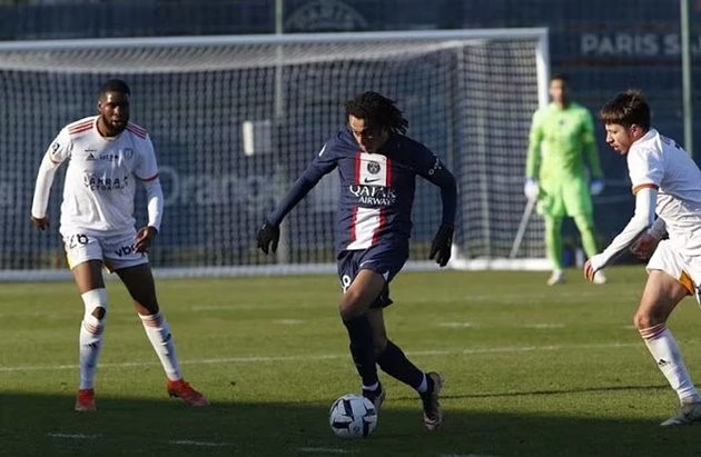 Kylian Mbappe's brother Ethan makes senior PSG debut aged 15 in friendly - Bóng Đá