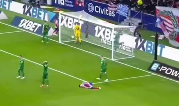 Alvaro Morata left baffled after not realising he scored in Elche win - Bóng Đá