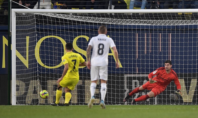 Carlo Ancelotti disagrees with penalty calls as Real Madrid lose at Villarreal - Bóng Đá