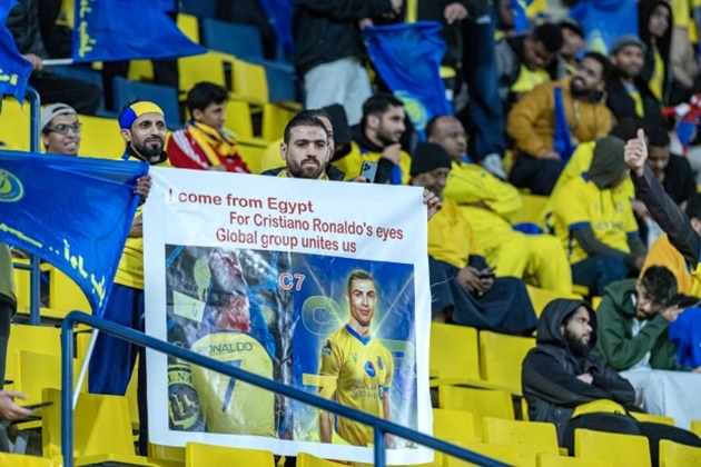 CĐV Al Nassr gây choáng ngợp vì Ronaldo - Bóng Đá