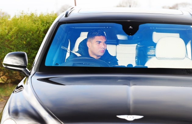 Alejandro Garnacho spotted getting Uber to Man Utd training - Bóng Đá