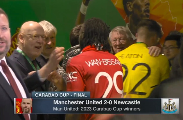Man Utd vô địch, Sir Alex 'chiếm sóng' tại Wembley - Bóng Đá