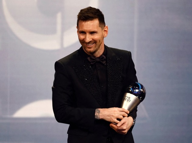 Lionel Messi equals Cristiano Ronaldo tally as he wins Fifa The Best - Bóng Đá