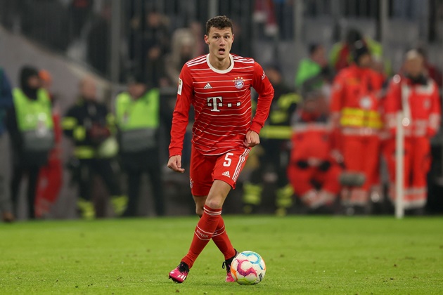 Pavard quay xe với Bayern - Bóng Đá