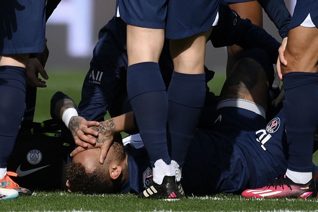 Journalist explains why PSG, Neymar ‘Stuck together’ after season-ending injury - Bóng Đá