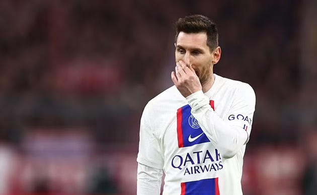 Messi bất ngờ bị tấn công - Bóng Đá