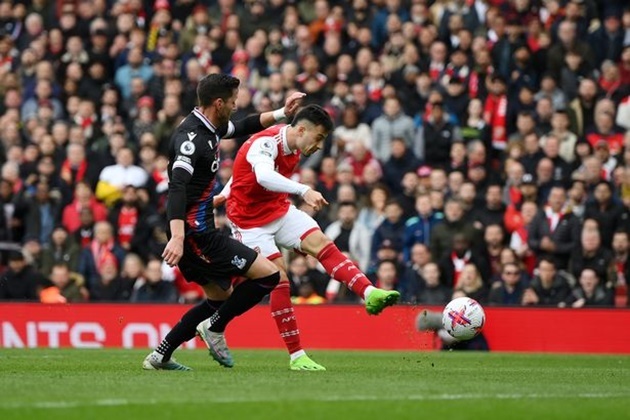 Michael Owen praises Gabriel Martinelli for bouncing back after his penalty miss  - Bóng Đá