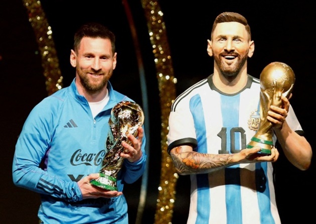 Lionel Messi đã 'chiến thắng trong cuộc chiến tượng' trước Cristiano Ronaldo - Bóng Đá