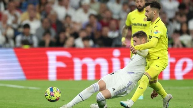 Real Madrid's Valverde punches Villarreal's Baena after LaLiga loss - Bóng Đá