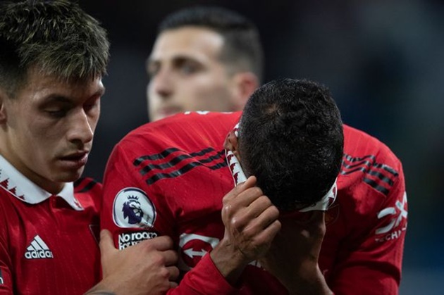 Manchester United could hand out squad debut as they try to solve defensive dilemma - Bóng Đá