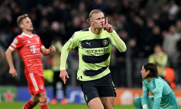 Man City nhận được sự ưu ái từ Wenger.