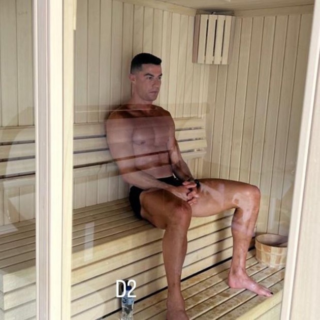 Inside Cristiano Ronaldo’s bizarre health routine - Bóng Đá