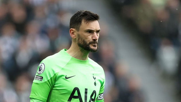 Lloris nghỉ thi đấu hết mùa.