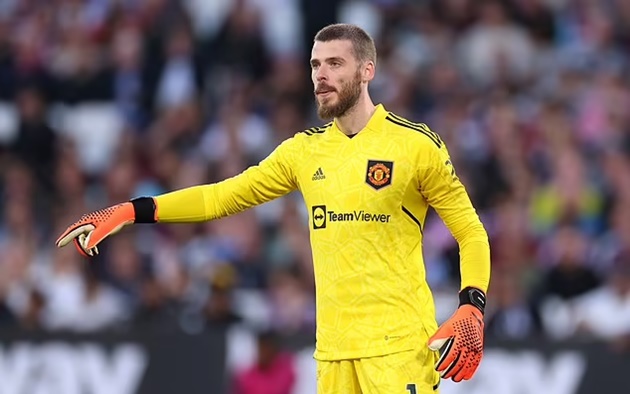 Erik ten Hag insists that he did NOT have any 'considerations' over David de Gea's place in goal - Bóng Đá
