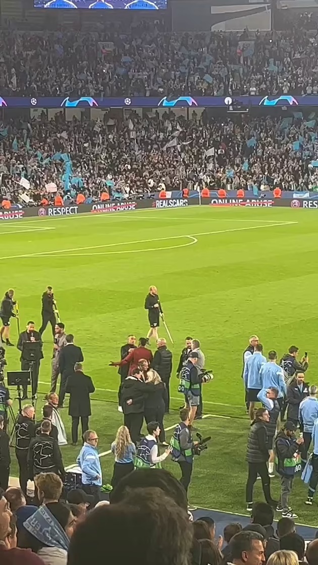 Patrice Evra clashes with Man City staff after Champions League victory over Real Madrid - Bóng Đá