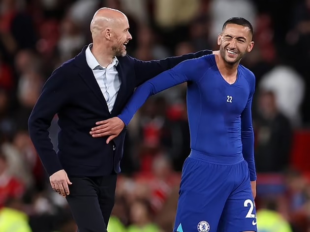 Erik ten Hag refused to reveal his chat with Hakim Ziyech but insisted the Chelsea winger must 'play every week'. - Bóng Đá