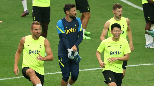 Tottenham captain Hugo Lloris reveals that he wants to leave this summer  - Bóng Đá
