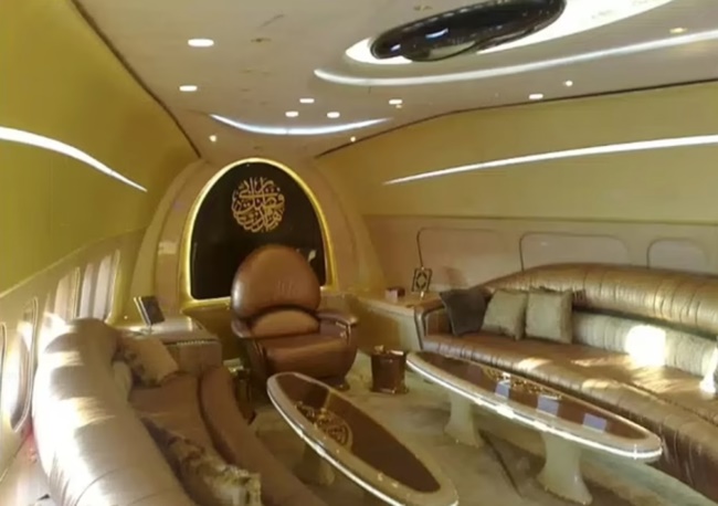 Inside the luxury £173m jet Saudi stars use to travel as ex-Man Utd star Ighalo shows  - Bóng Đá