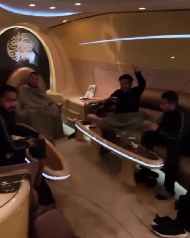Inside the luxury £173m jet Saudi stars use to travel as ex-Man Utd star Ighalo shows  - Bóng Đá