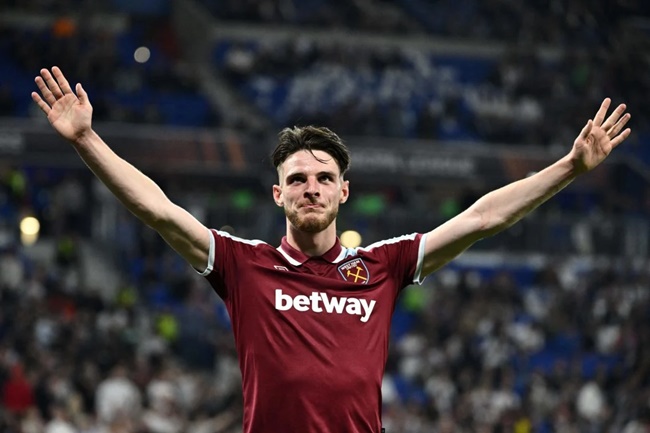 William Saliba and Arsenal stars could get new shirt numbers if £134m double transfer is sealed - Bóng Đá