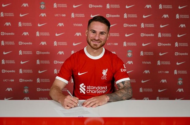 Mac Allister là tân binh đầu tiên của Liverpool vào hè này.
