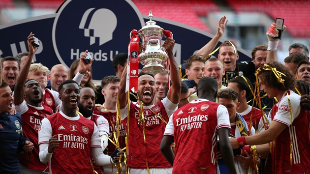 Arsenal không vô địch giải đấu nào khác ngoại trừ FA Cup.