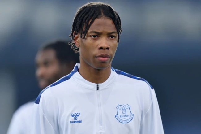 Chelsea to sign Everton teenager Ishe Samuels-Smith on three-year deal - Bóng Đá