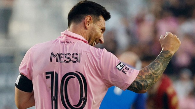 Messi làm gì với những chiếc áo đổi với đối thủ?