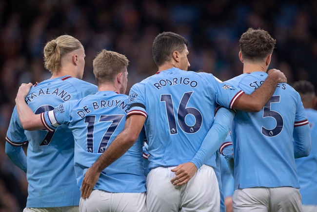Những ngôi sao đẳng cấp thế giới và dàn sao trẻ triển vọng giúp Man City có đội hình hoàn hảo.