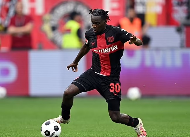 Chelsea 'eye up move for Jeremie Frimpong' as Romelu Lukaku moves closer to the exit - Bóng Đá