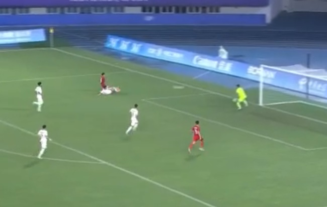 TRỰC TIẾP U23 Iran 1-0 U23 Việt Nam: Vỹ Hào tạo nguy hiểm - Bóng Đá