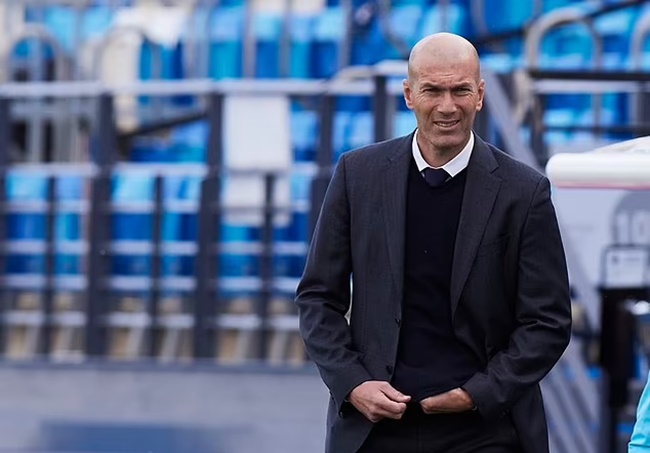 Zinedine Zidane 'agrees' sensational return to football management under ONE condition - Bóng Đá