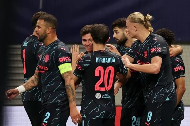 Alvarez thay đổi thế trận của Man City.