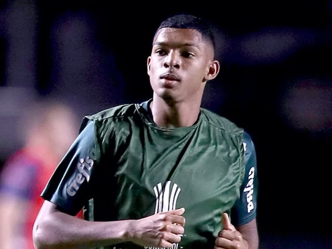 Premier League giants rivalling Real Madrid for Palmeiras duo? - Bóng Đá