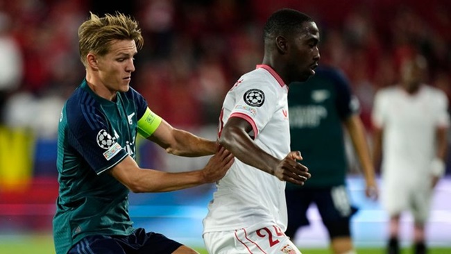 Ian Wright insists key Arsenal player did not get space to play well (Odegaard) - Bóng Đá