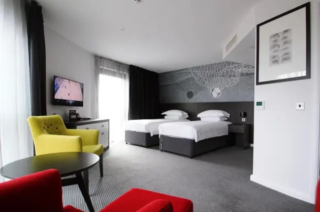 Inside the four-star hotel owned by Man Utd legends - Bóng Đá
