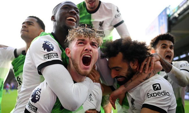 Liverpool lại có thêm trận thắng ngược dòng đầy cảm xúc.