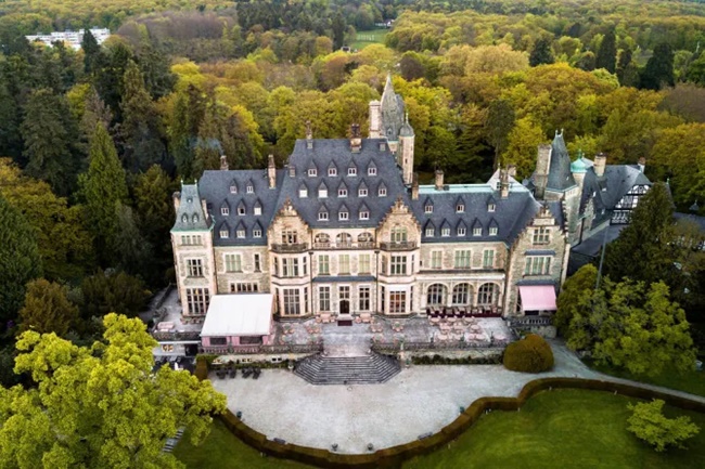 Inside the luxury £1,750-a-night German castle and golf resort where England Wags could stay for Euro 2024 - Bóng Đá
