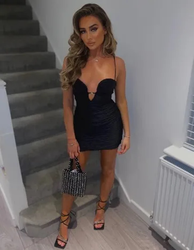 Glam footballer Gabby Howell stuns in see-through outfit as fans say ’24 never looked so good’ - Bóng Đá