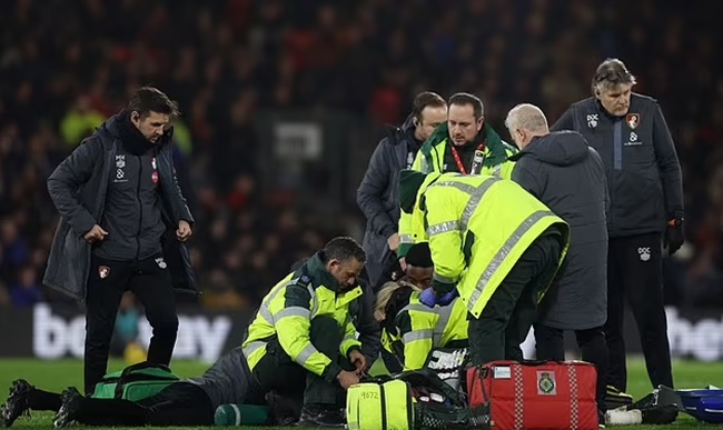 Premier League confirms abandoned Bournemouth vs Luton game will be replayed IN FULL - Bóng Đá