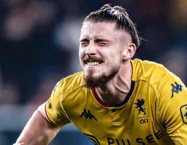 Dragusin muốn thi đấu cho Tottenham.