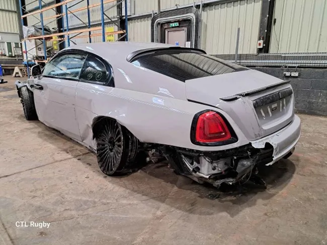 Marcus Rashford is flogging his wrecked £700,000 Rolls-Royce at auction for a fraction of the price - Bóng Đá