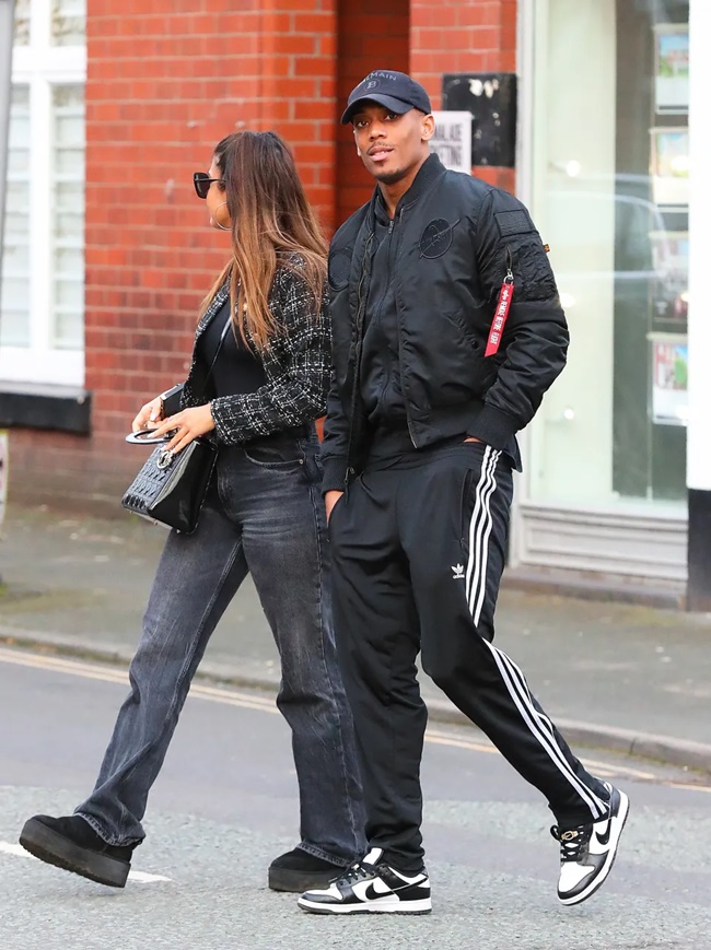 Anthony Martial takes a stroll with glamorous mystery woman - Bóng Đá