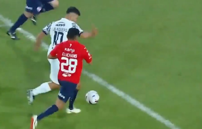Sergio Aguero’s shoulder POPS OUT after 10 mins of football return - Bóng Đá
