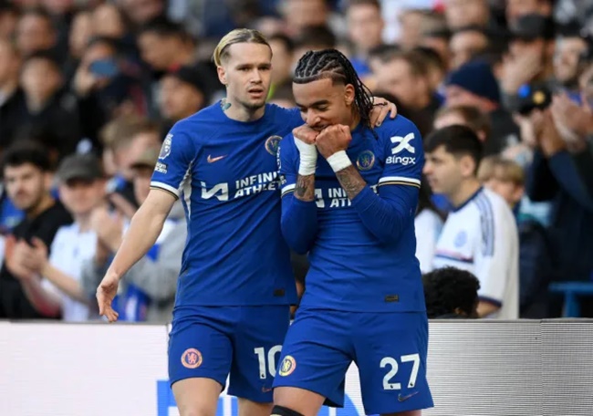 Chelsea dealt another injury blow after Malo Gusto limps off against Burnley - Bóng Đá