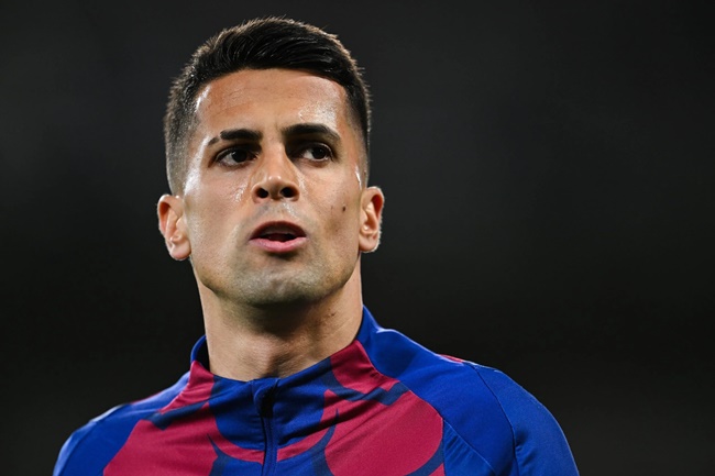 The sacrifice that Joao Cancelo made to join Barcelona from Manchester City last summer - Bóng Đá
