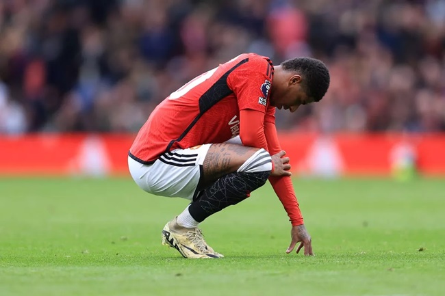 Marcus Rashford issues injury update after being forced out of Man Utd's draw against Liverpool - Bóng Đá