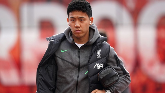 Wataru Endo reveals what it was like in Liverpool dressing room after Atalanta defeat - Bóng Đá
